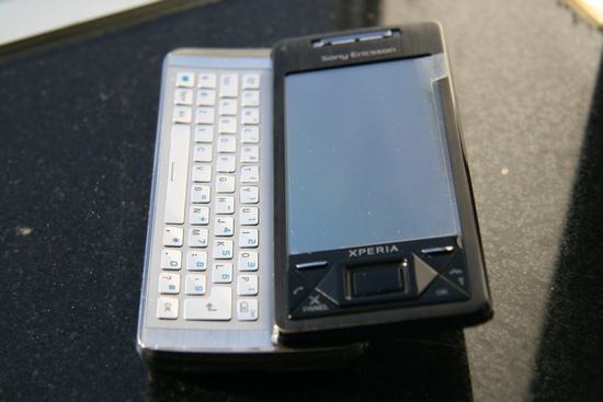 图为索尼爱立信x1