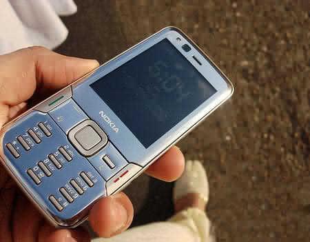 图为诺基亚n82