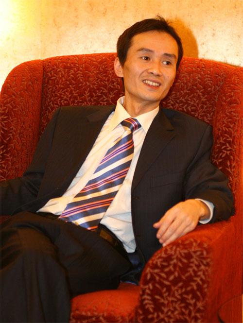 长城显示器入三甲 汪深海承诺不裁员不减薪