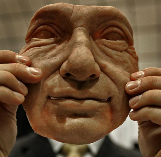 世界机器人大观日本机器人会喂饭图5