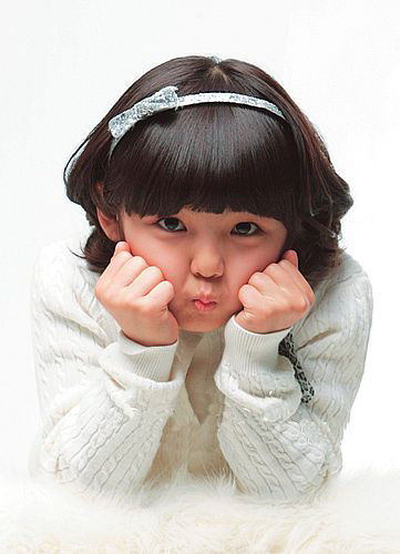 趣味童心妖娆百变第17期可爱超人气小童星徐信爱图