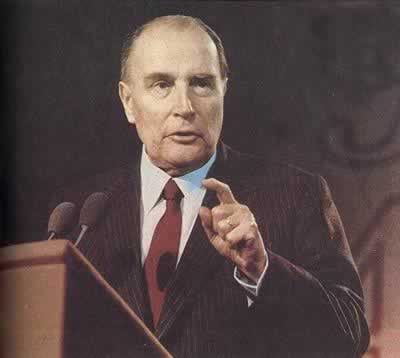 1981年5月10日,密特朗成为法国第一个社会党人总统