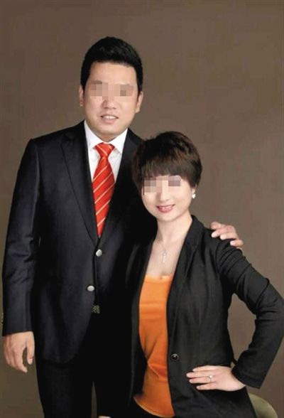 华山跳崖者的陡坠人生:超过3亿元巨债压垮一家4口