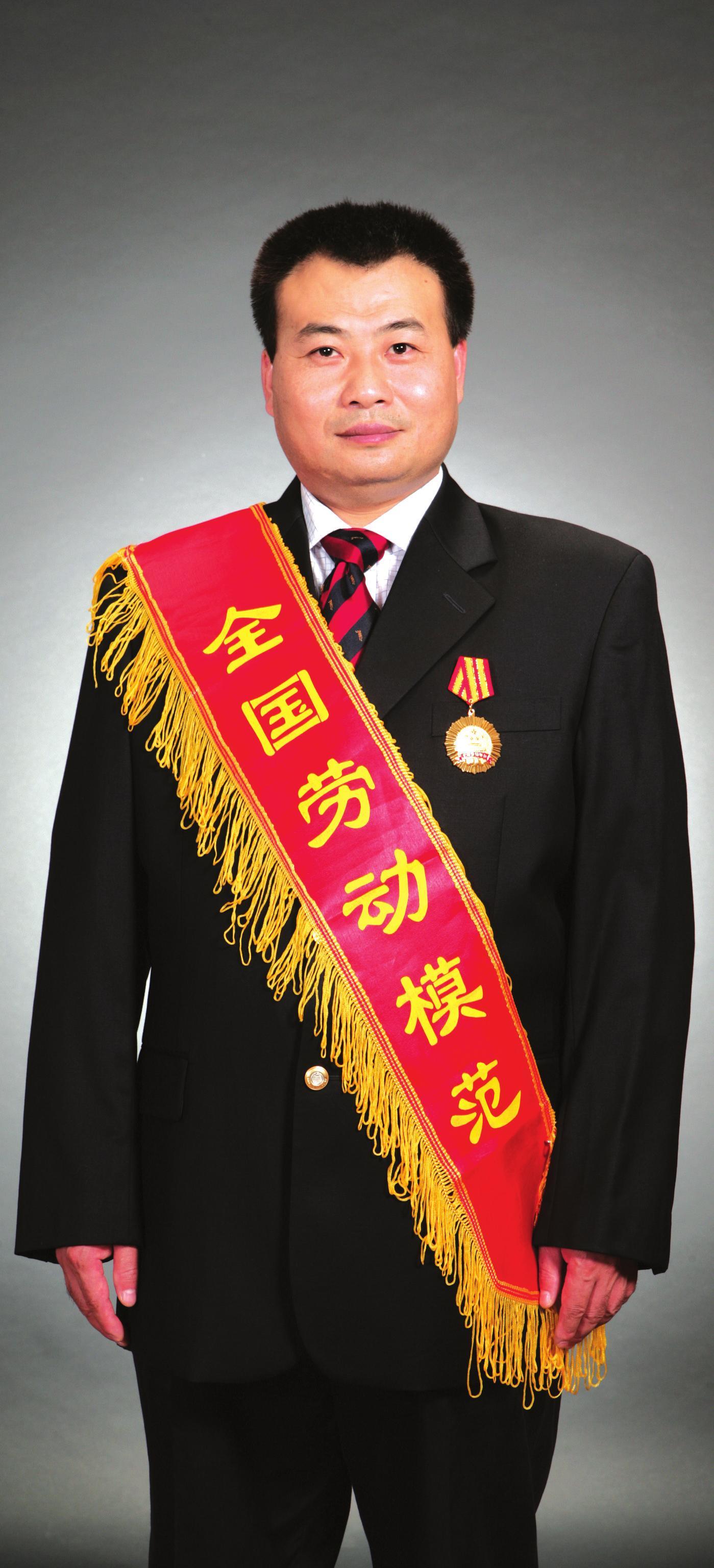 何帮喜"深度介入"模式破解现实难题