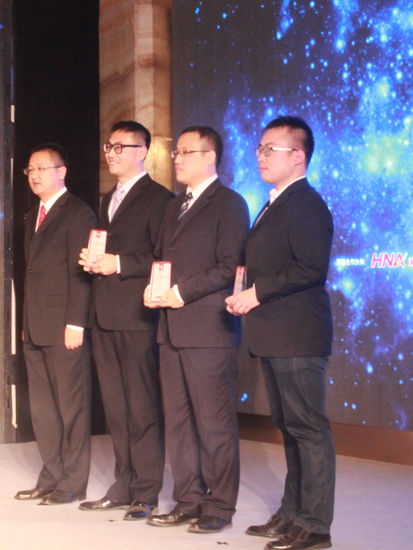 由《证券市场周刊》主办的第八届(2014)卖方分析师水晶球奖"年度颁奖