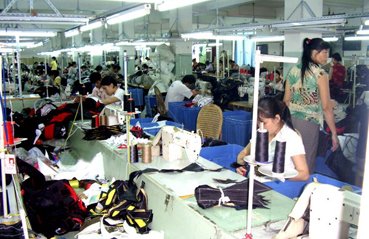连衣裙厂家行业动态：如何把握市场潮流