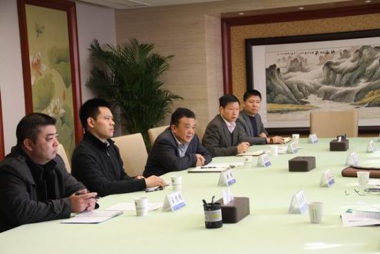 会,邀请下城区党代表龚巍,省人大代表钟建波,杭州市人大代表宋月明,省