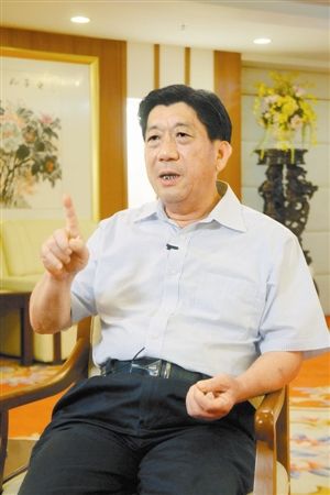 李伟文:我用一生来建设养育我的故土