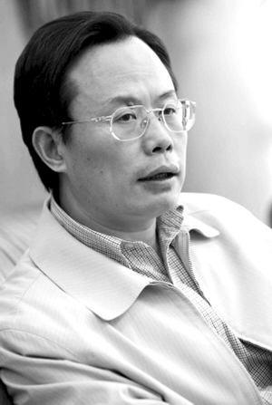 周良洛庭上替妻子开脱