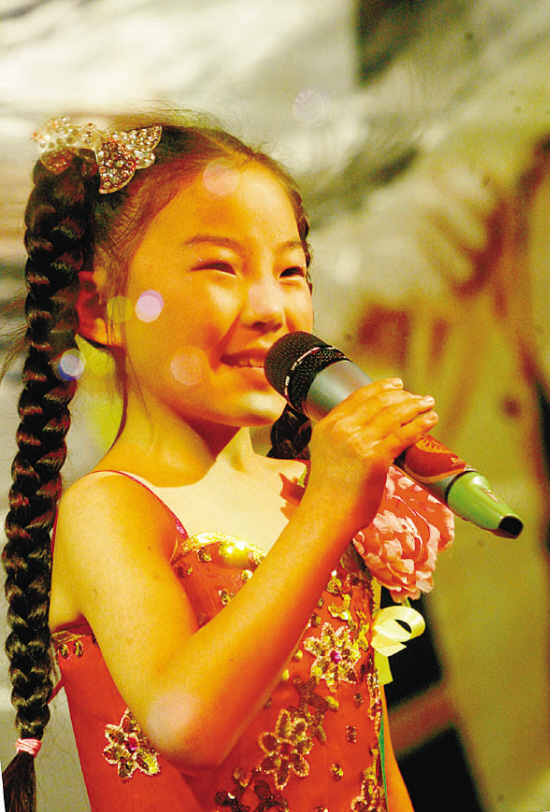 吹拉弹唱亮绝活