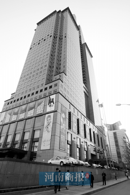 7米 1998年裕达国贸大厦刷新郑州建筑高度的纪录.