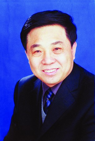 国内新闻 > 正文         采访人物:   郯城县委书记,县人大常委会