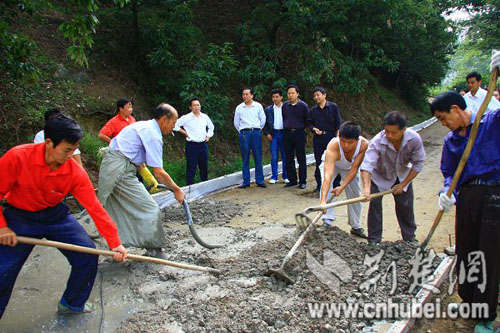 廣水市平靖關村跨省興修斷頭路