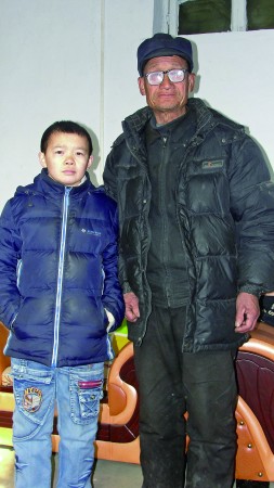 身高1.4米,体重35公斤 27岁小伙,模样"停"在13岁