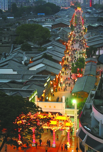 福州南后街元宵灯会亮灯