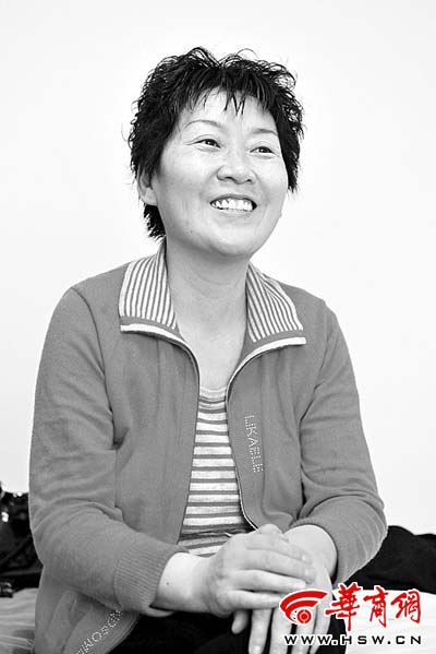 最早赶来报到的是两名村支书,一名是合阳县同堤坊村党支部书