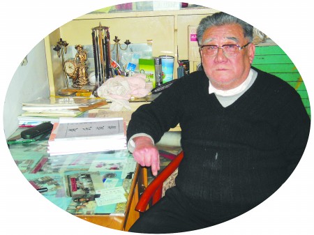 国内新闻 > 正文     赵汝林,一位普普通通的退休老人,花费24年为他