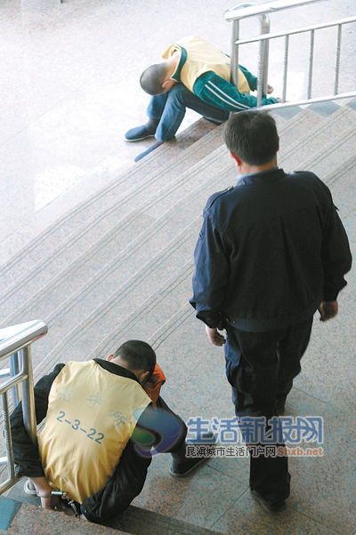 14岁男孩成偷车团伙"贼头"