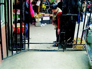 30厘米高门槛 防盗还是放倒?