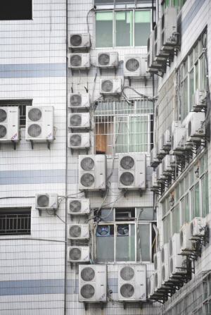 空調外機裝在哪裡最省電最好選東南向至西南向外牆