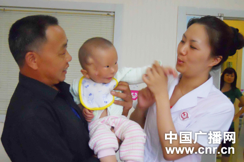 联合救助湖南面具娃娃康康