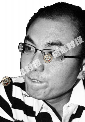 被取保候审的夏飞至今仍对被拘一事一头雾水.