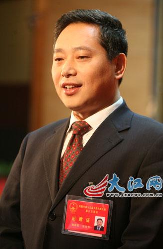 陈俊卿正式当选为南昌市市长