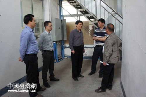 四川省台办主任刘俊杰到雅安调研涉台抗震救灾工作