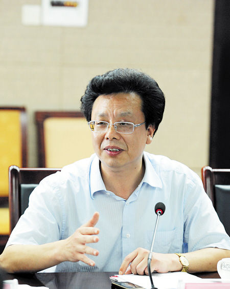 国内新闻 > 正文贺代贵 李倦生 杜旭辉 郭四军 欧俭平 李征 周晓洲