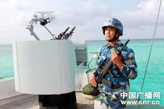 南沙守礁战士守卫祖国南大门 穆亮龙摄