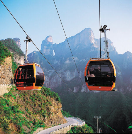 周斌 通讯员 丁云娟)有着"世界最长高山客运索道"之称的张家界天门山