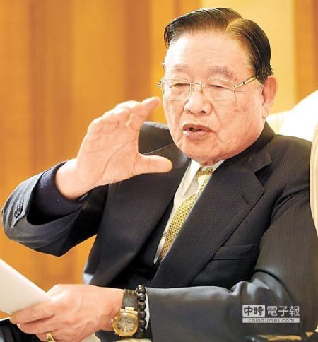 前海基会董事长江丙坤政党恶斗拖累经济