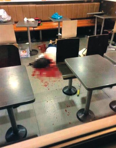 5月28日,在招远市一快餐店内,6人与一女受害者发生口角后将对方打死