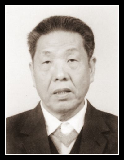 李飞同志逝世