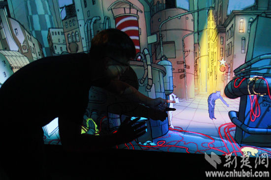 法国智能交互式城市体验展亮相武汉 1秒钟"穿越"时空