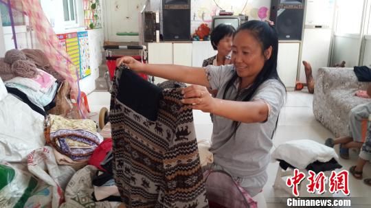 收养75名孤儿的河北妈妈:希望每个孩子都有家