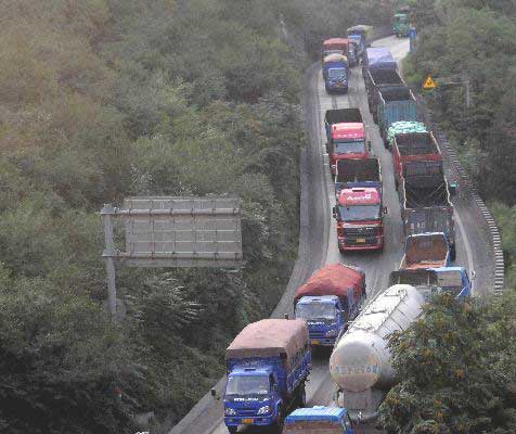 京藏高速公路大拥堵现象已明显缓解(图)