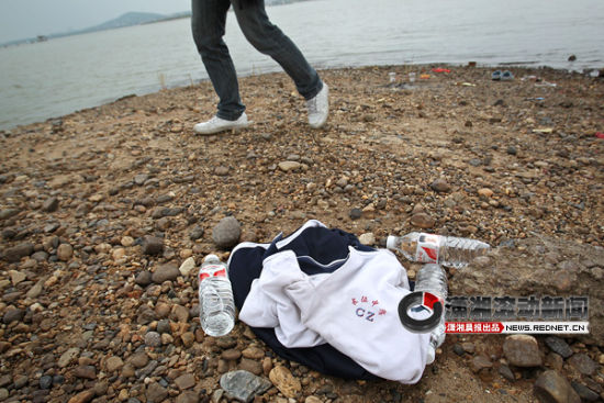 初一学生湘江游泳被冲走 5小时后捞出遗体[图]