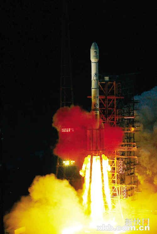 10月1日18时59分57秒,中国探月卫星"嫦娥二号"点火发射.