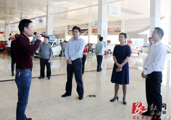 县党政代表团抵达攸县网岭,在攸县县委书记胡湘之,县委副书记,县长