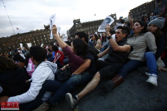 西报墨西哥屠杀学生案情恐怖疑点重重