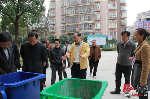 李蓉)11月12日,安乡县召开11月份乡镇党委书记工作经验交流会,安乡县