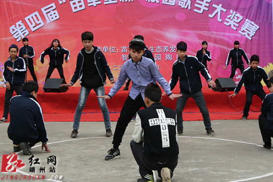 左权县职业技术中学校的师资力量和教学环境如何？