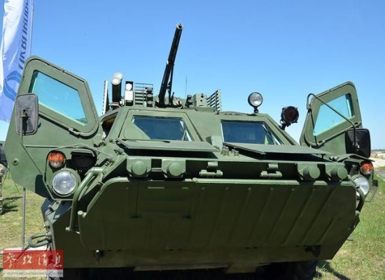 点击图片进入下一页乌克兰国产新型装甲车.
