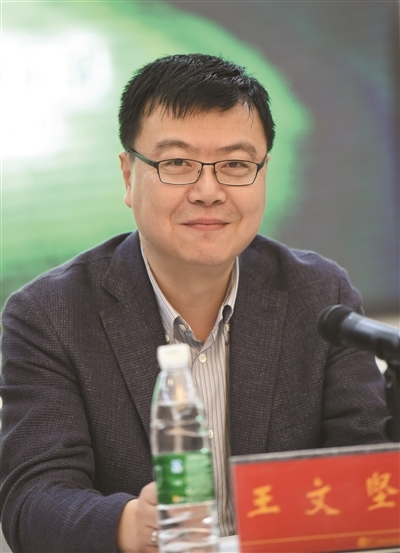 南京24所中小学率先加盟扬子晚报校园足球联盟