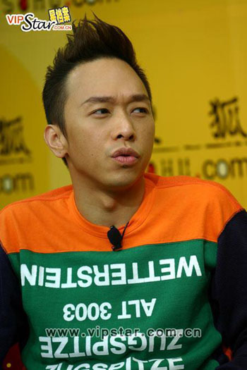 黄家强黄贯中断交3年因为朱茵?