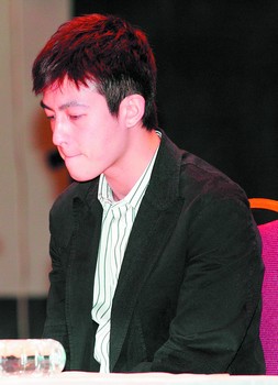 陈冠希宣布退出香港娱乐圈