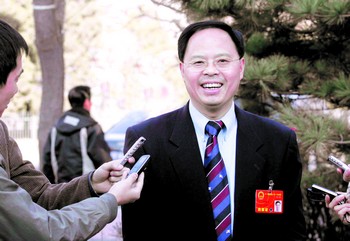 全国人大代表罗美元,周兆达,吴建平,王填(从左至右)接受记者专访.