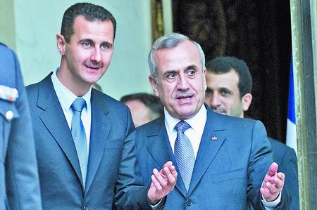 7月12日,叙利亚总统巴沙尔·阿萨德(前左)和黎巴嫩总统米歇尔·苏莱曼