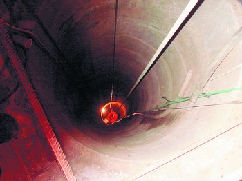 15米深井17小时掏人